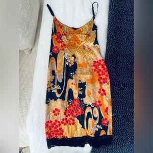 Vintage D&G sheath dress in superb condition. Worn once. Fits beautifully.